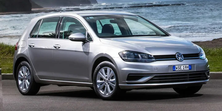 2017 Volkswagen 2017-volkswagen-golf-au-golf-110tsi-au main image